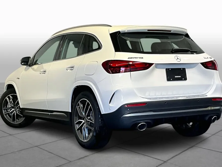 2025 Mercedes Benz GLA AMG 35 4MATIC photo 1