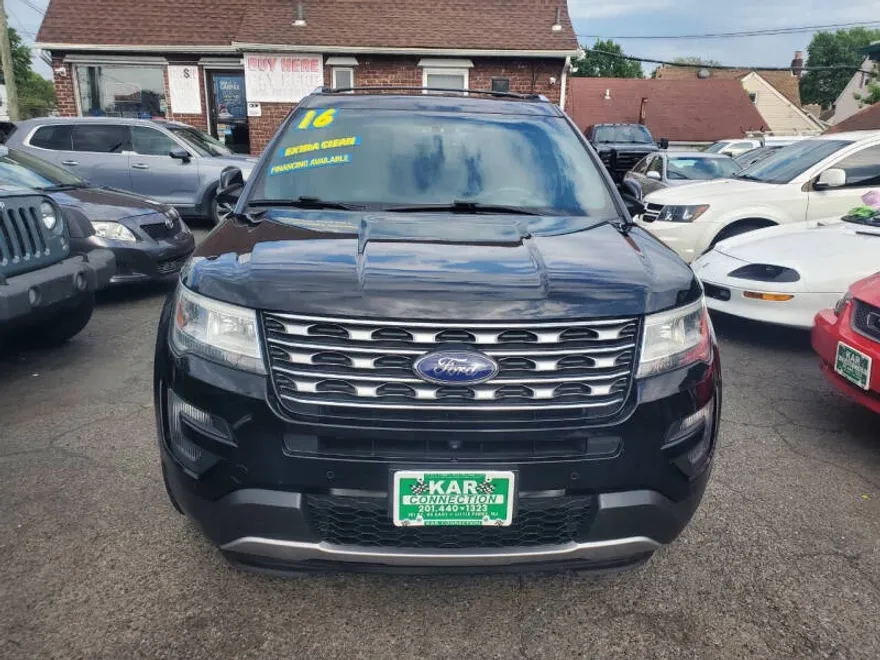 2016 Ford Explorer Limited photo 1