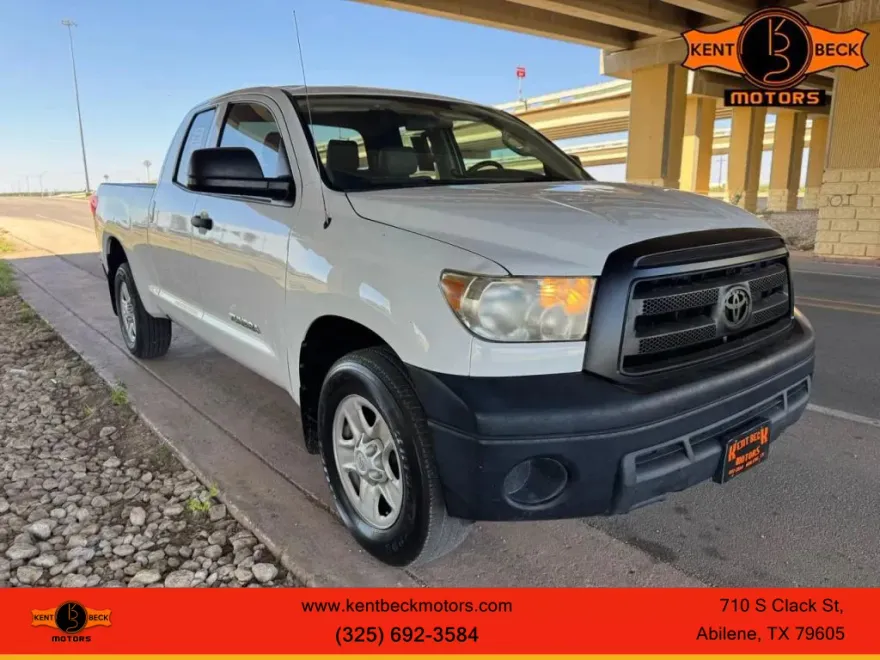2013 Toyota Tundra Double Cab photo 1
