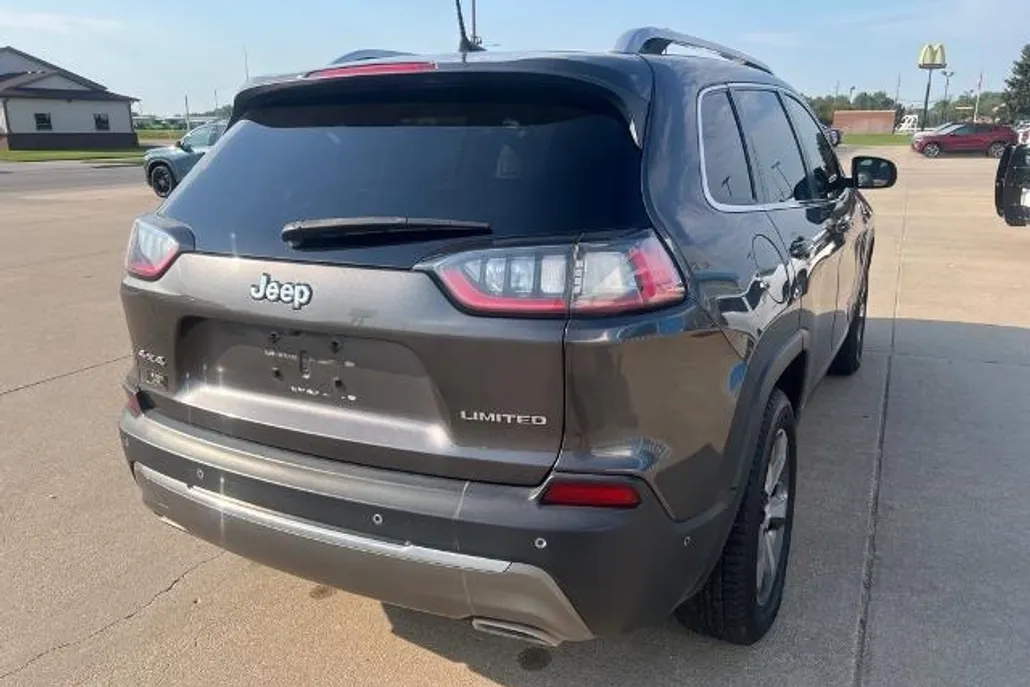 2019 Jeep Cherokee Limited photo 1