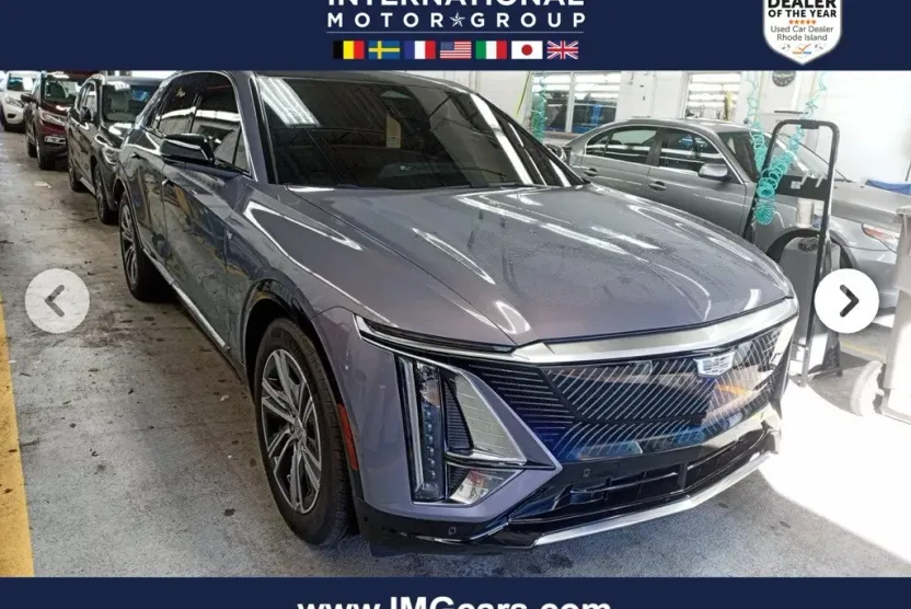 2024 Cadillac Lyriq Luxury photo 1
