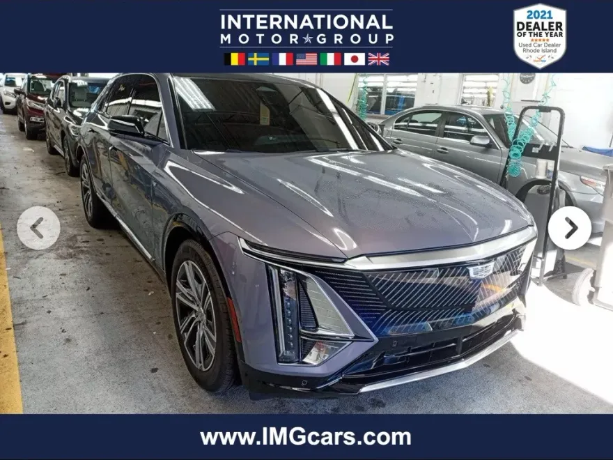 2024 Cadillac Lyriq Luxury photo 1