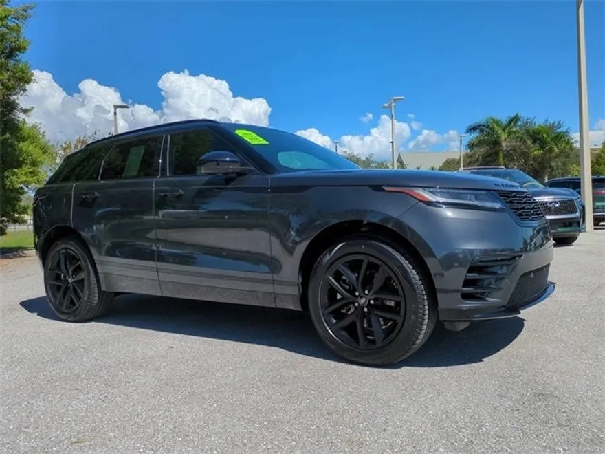 2024 Land Rover Range Rover Velar SE photo 1