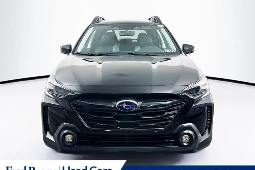 2023 Subaru Outback Onyx Edition photo 1