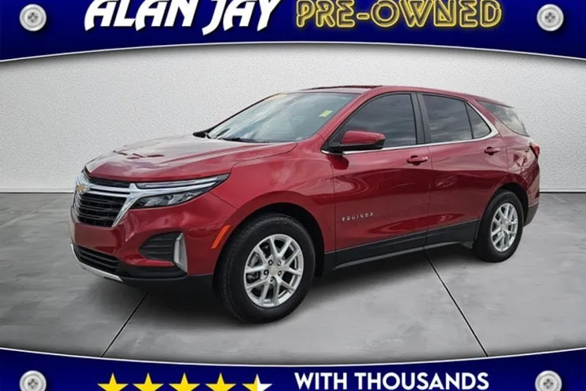 2023 Chevrolet Equinox LT photo 1
