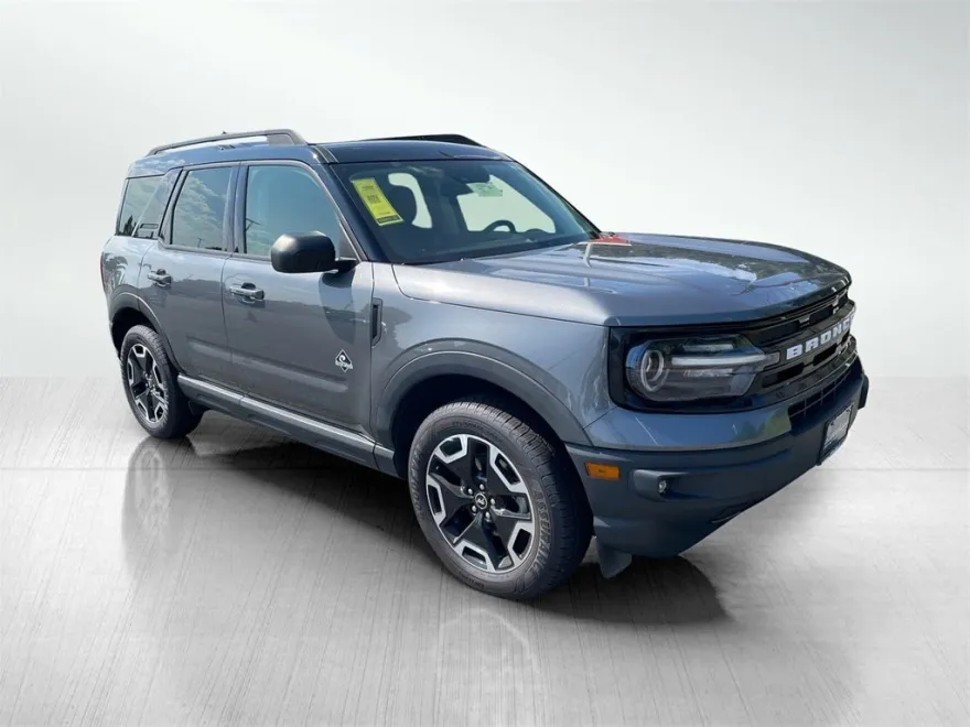 2021 Ford Bronco Sport Outer Banks photo 1
