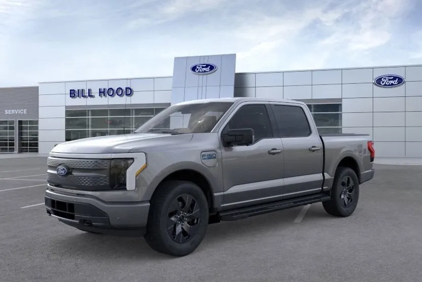 2025 Ford F-150 Lightning photo 1