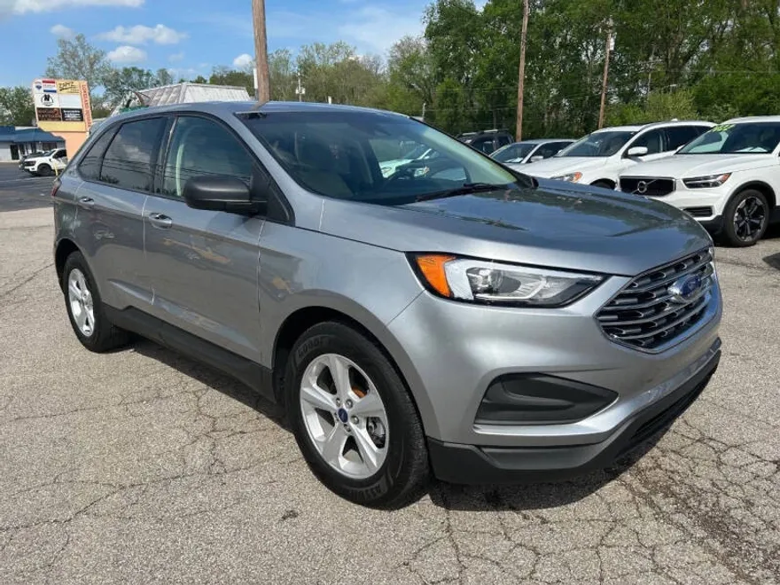 2020 Ford Edge SE photo 1