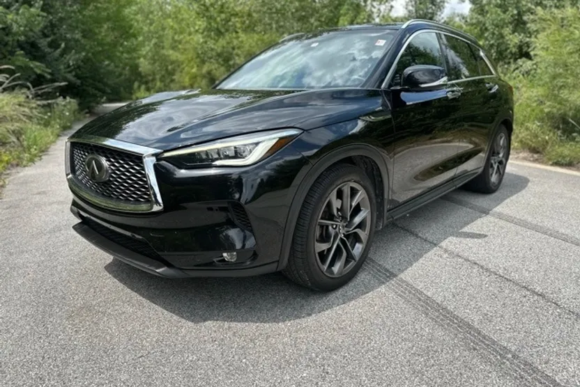 2019 Infiniti QX50 Essential photo 1