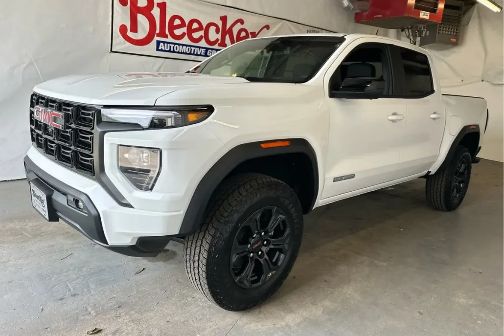 2025 Gmc Canyon Elevation photo 1