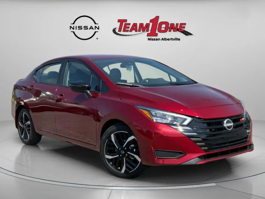 2025 Nissan Versa SR photo 1