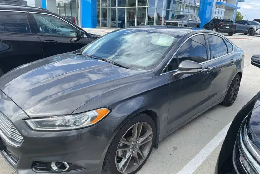 2016 Ford Fusion Titanium photo 1