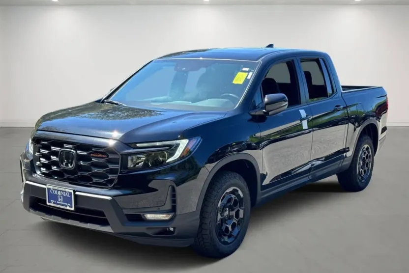 2024 Gmc Canyon AT4 photo 1