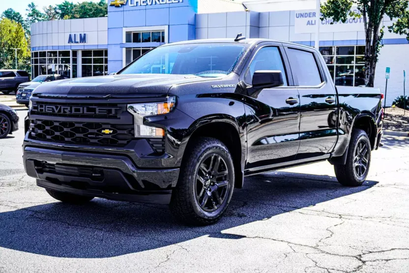 2026 Chevrolet Silverado 1500 Custom photo 1