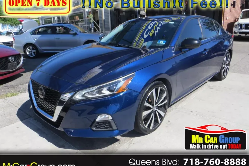 2020 Nissan Altima 2.5 SR photo 1