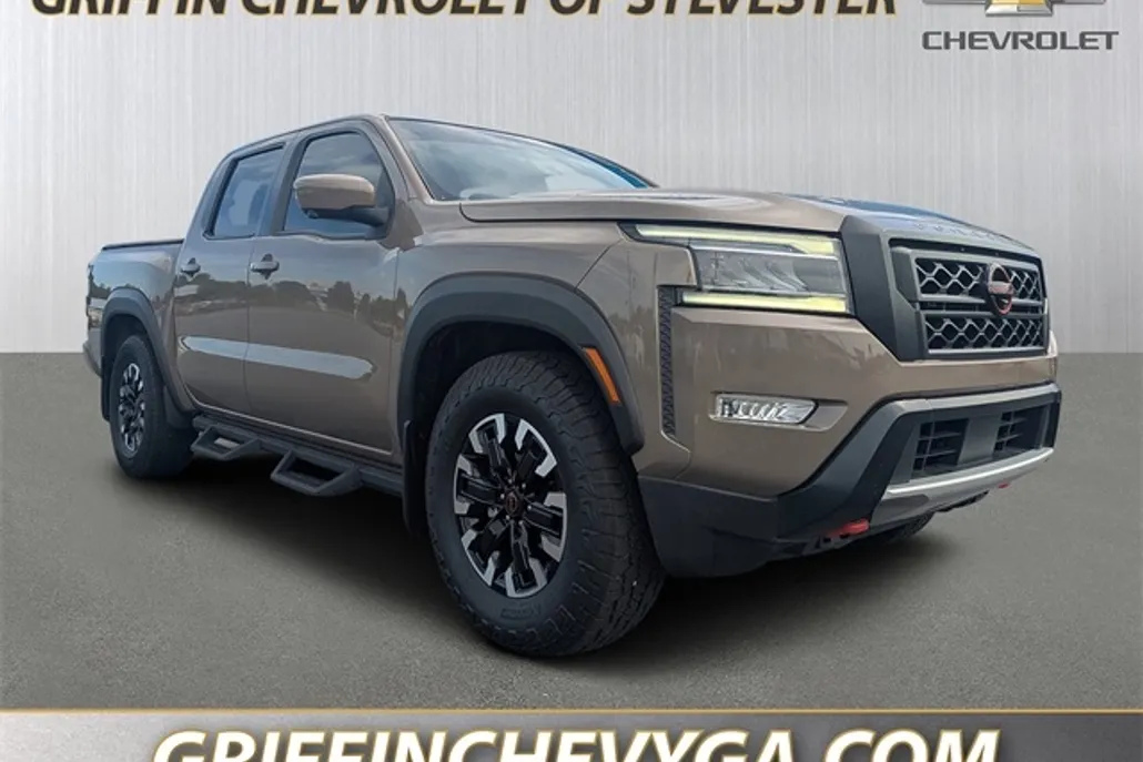 2022 Nissan Frontier PRO-X photo 1