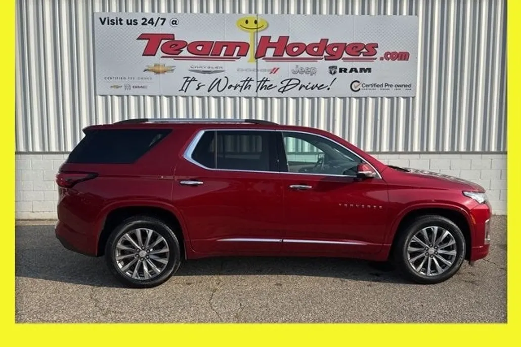 2023 Chevrolet Traverse Premier photo 1