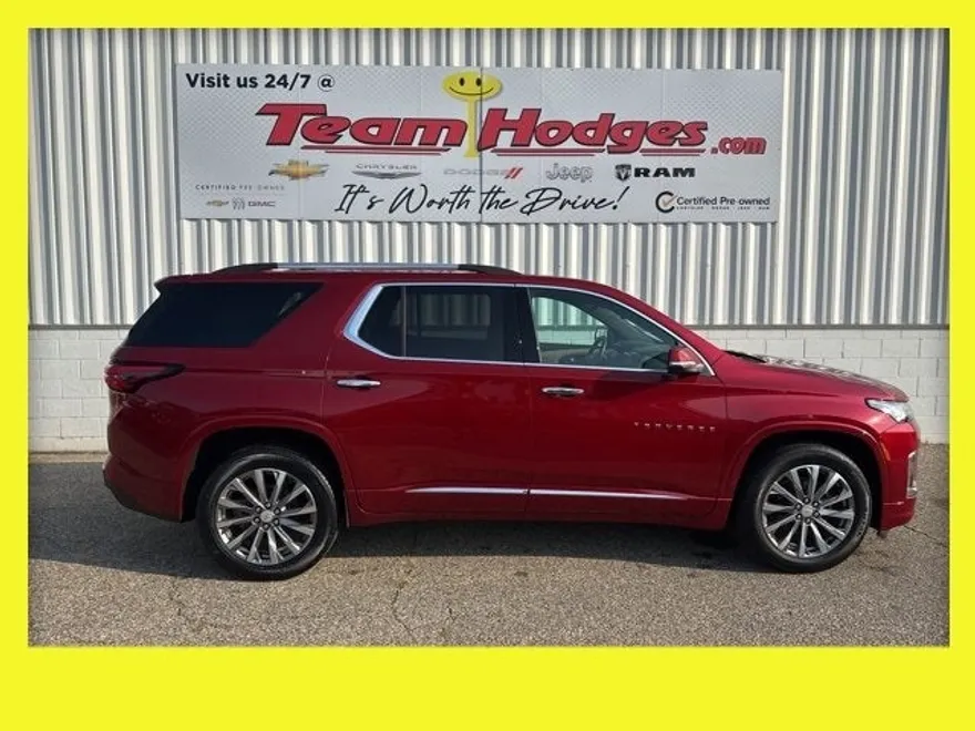 2023 Chevrolet Traverse Premier photo 1