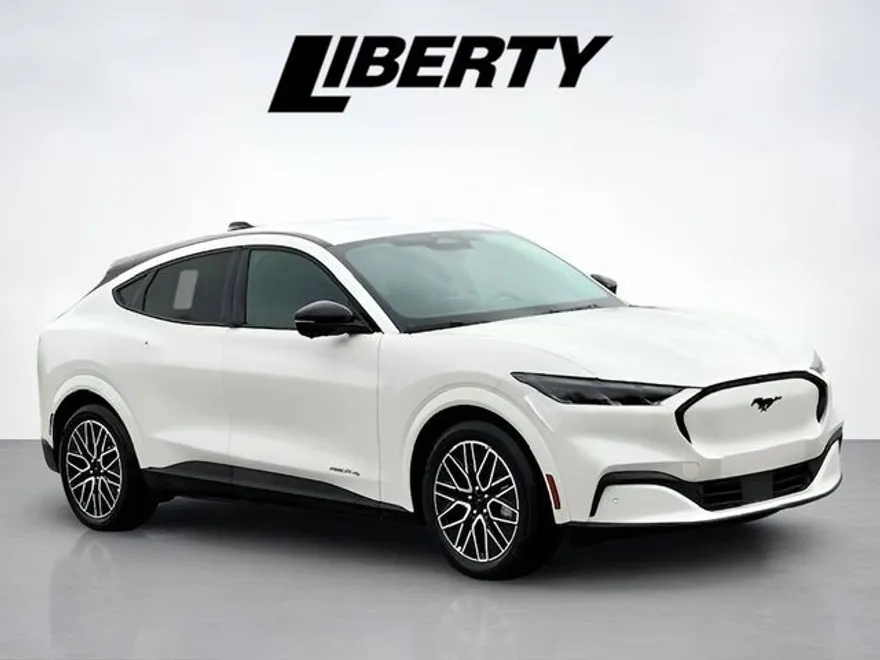 2025 Ford Mustang Mach-E Premium photo 1