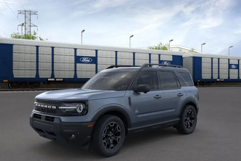 2025 Ford Bronco Sport Outer Banks photo 1
