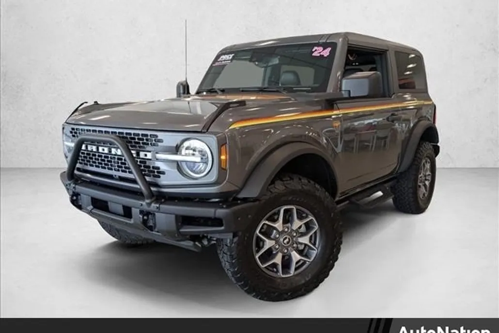 2024 Ford Bronco Badlands photo 1