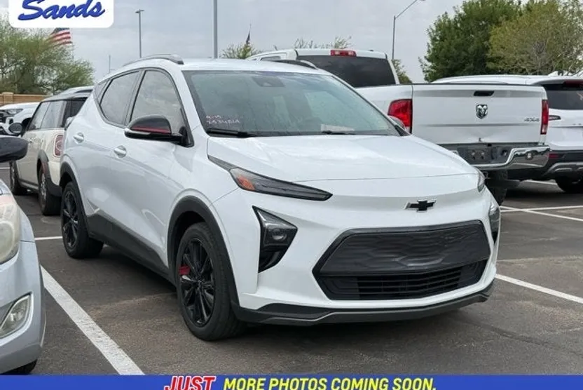 2023 Chevrolet Bolt EUV photo 1