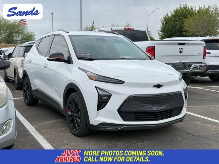 2023 Chevrolet Bolt EUV photo 1