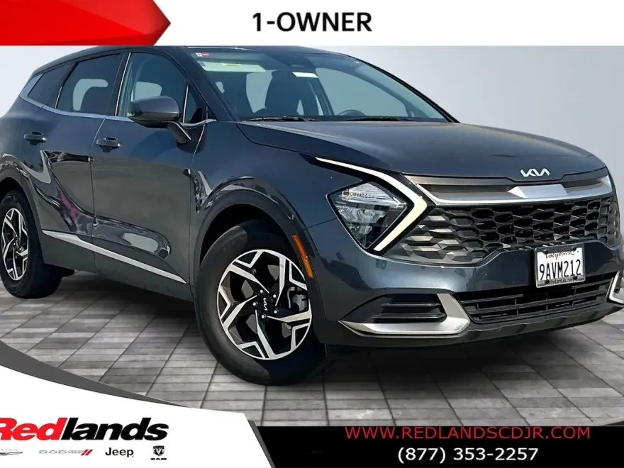 2023 Kia Sportage LX photo 1