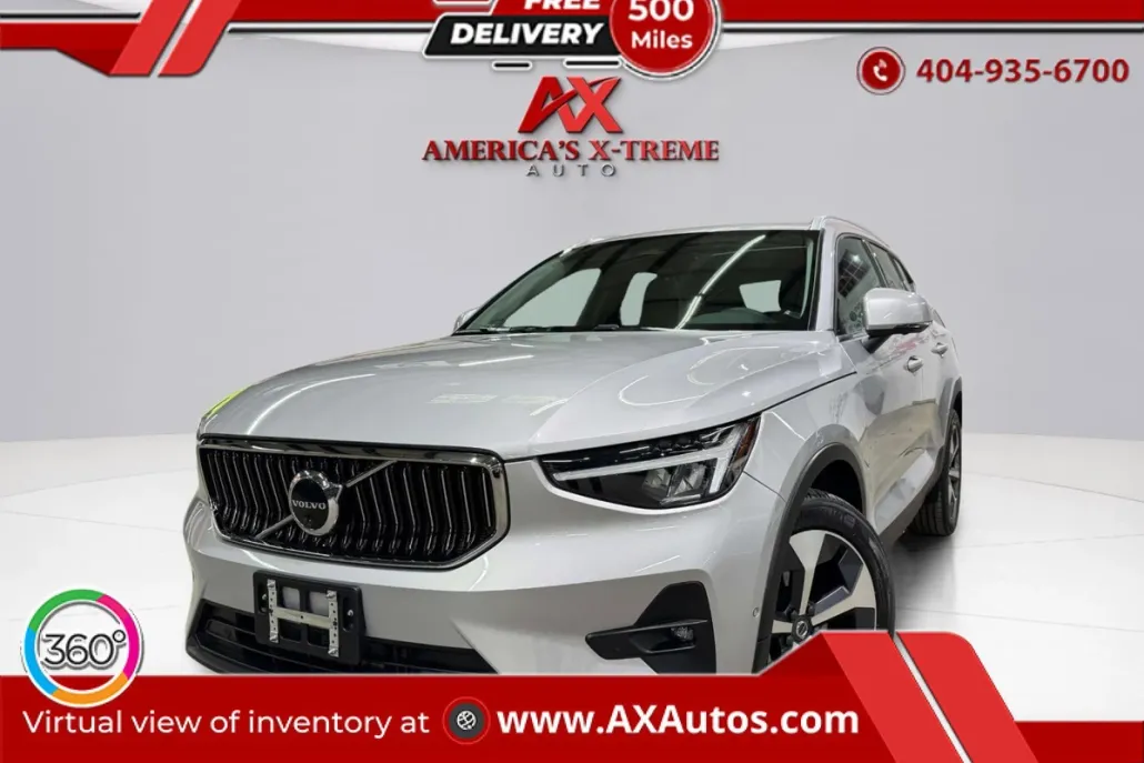 2023 Volvo XC40 AWD Plus photo 1