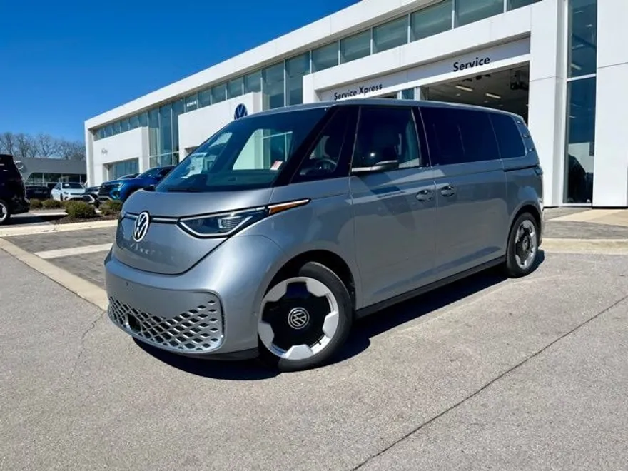 2025 Volkswagen ID. Buzz Pro Plus photo 1