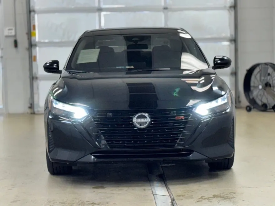 2025 Nissan Sentra SR photo 1