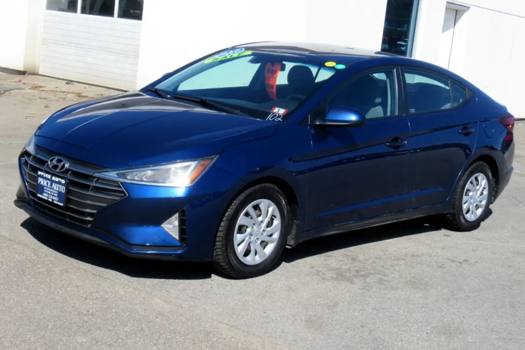 2020 Hyundai Elantra SE photo 1