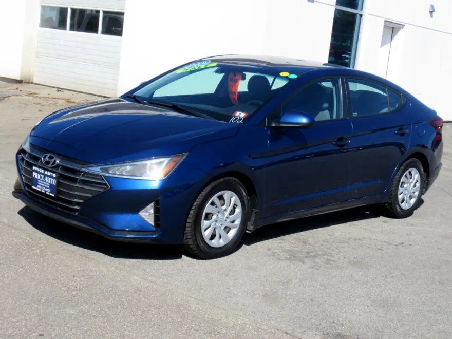 2020 Hyundai Elantra SE photo 1