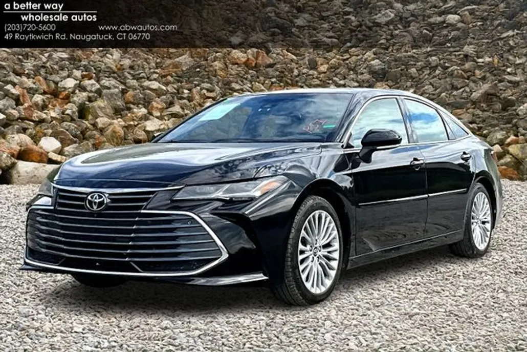 2020 Toyota Avalon Limited photo 1