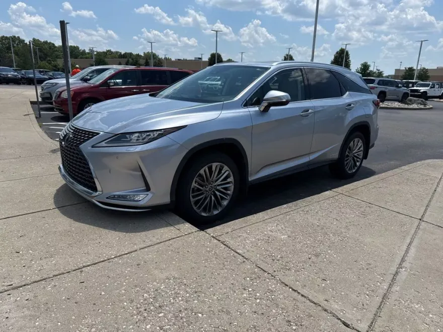 2022 Lexus RX 450hL Luxury photo 1