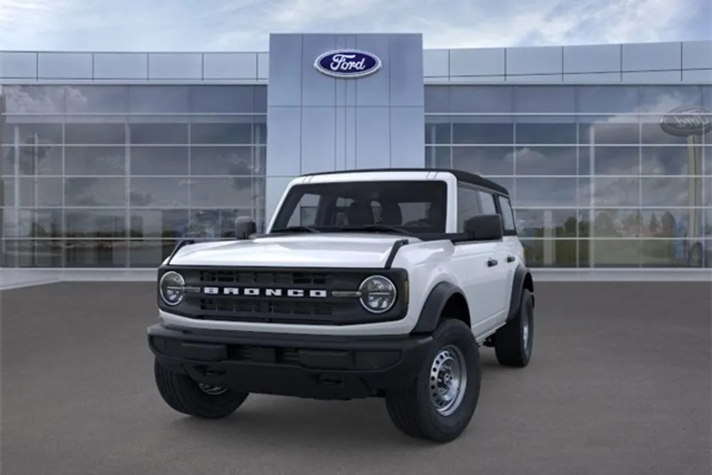 2025 Ford Bronco Base photo 1