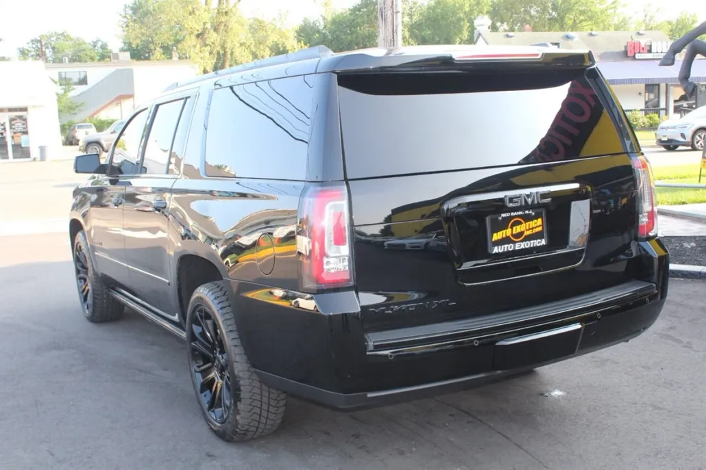 2016 Gmc Yukon XL Denali photo 1