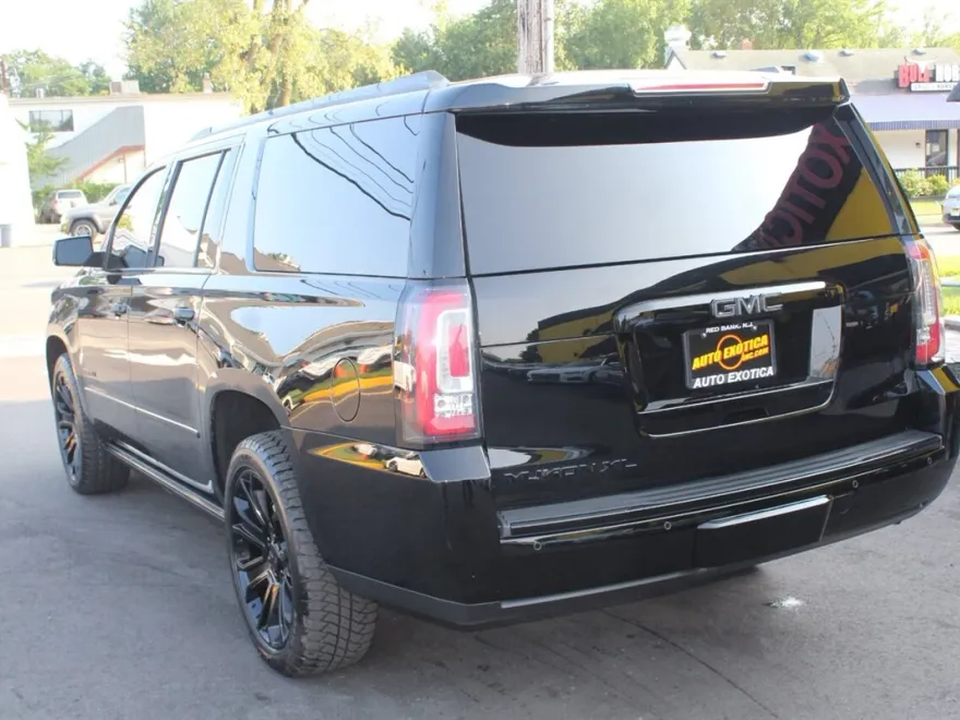 2016 Gmc Yukon XL Denali photo 1