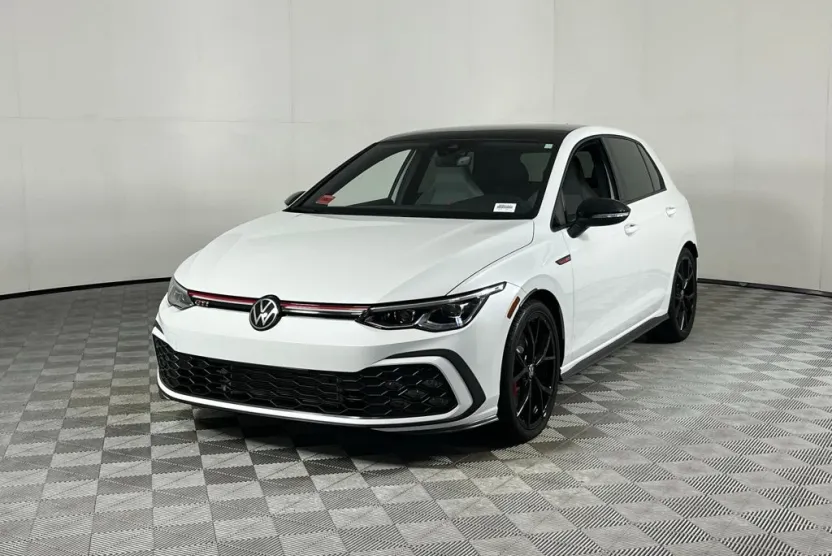2024 Volkswagen Golf GTI SE photo 1
