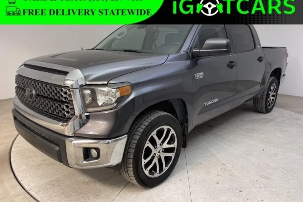 2018 Toyota Tundra SR5 photo 1