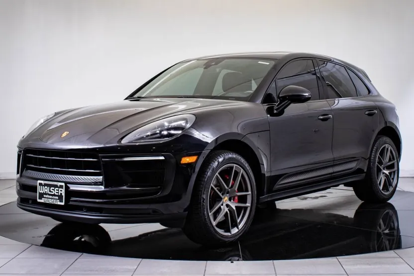 2022 Porsche Macan S photo 1