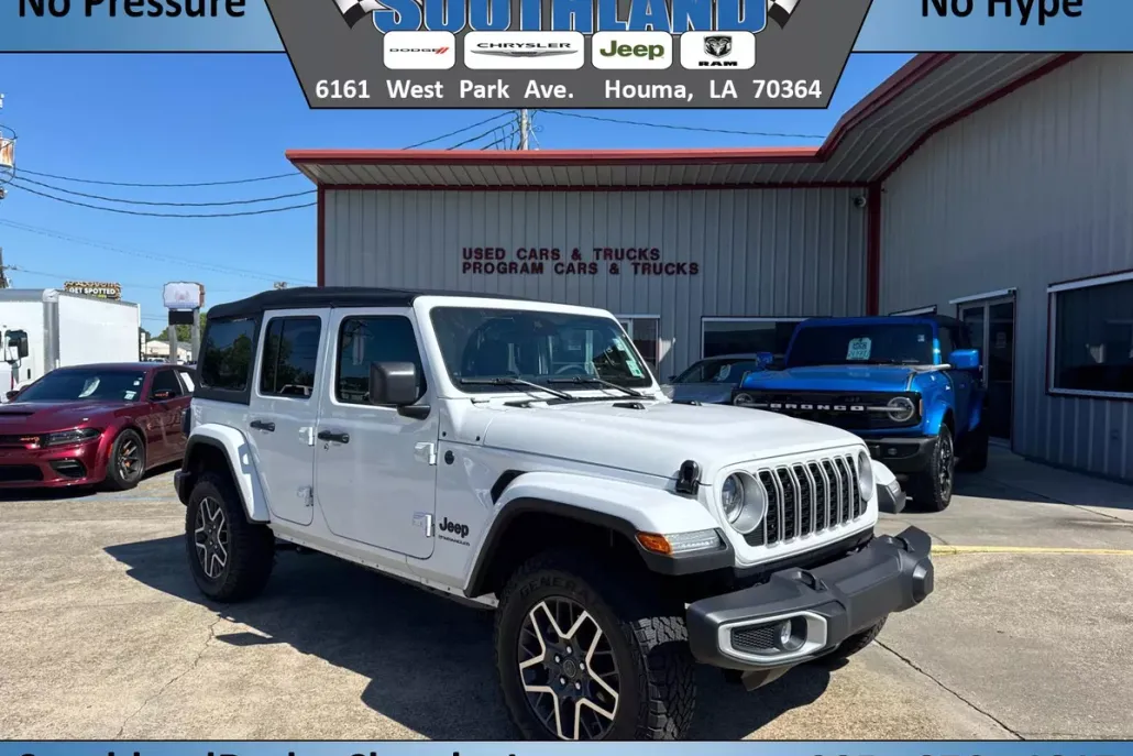 2025 Jeep Wrangler Sahara photo 1