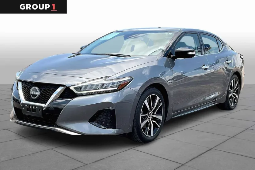 2023 Nissan Maxima SV photo 1