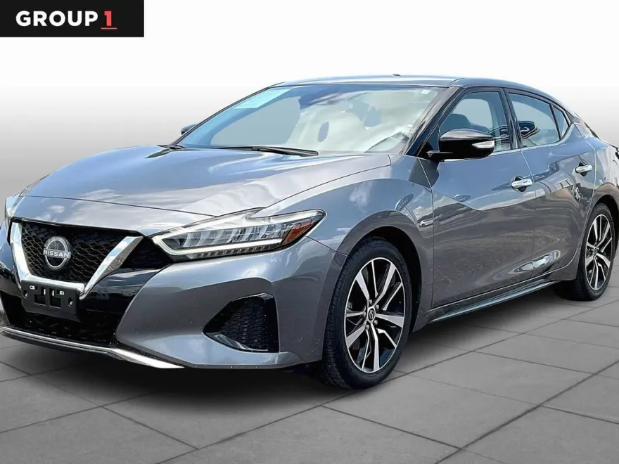 2023 Nissan Maxima SV photo 1