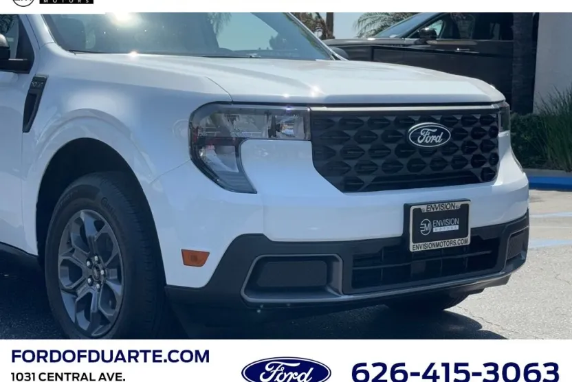 2025 Ford Maverick XLT photo 1