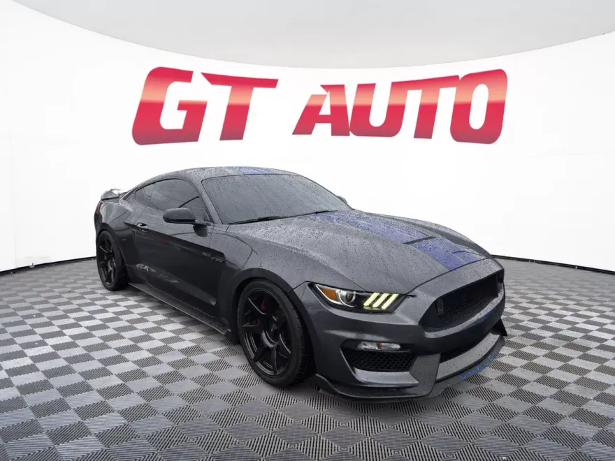 2016 Ford Mustang Shelby GT350 photo 1