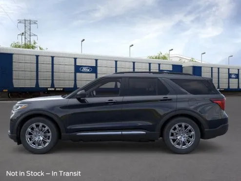 2025 Ford Explorer photo 4