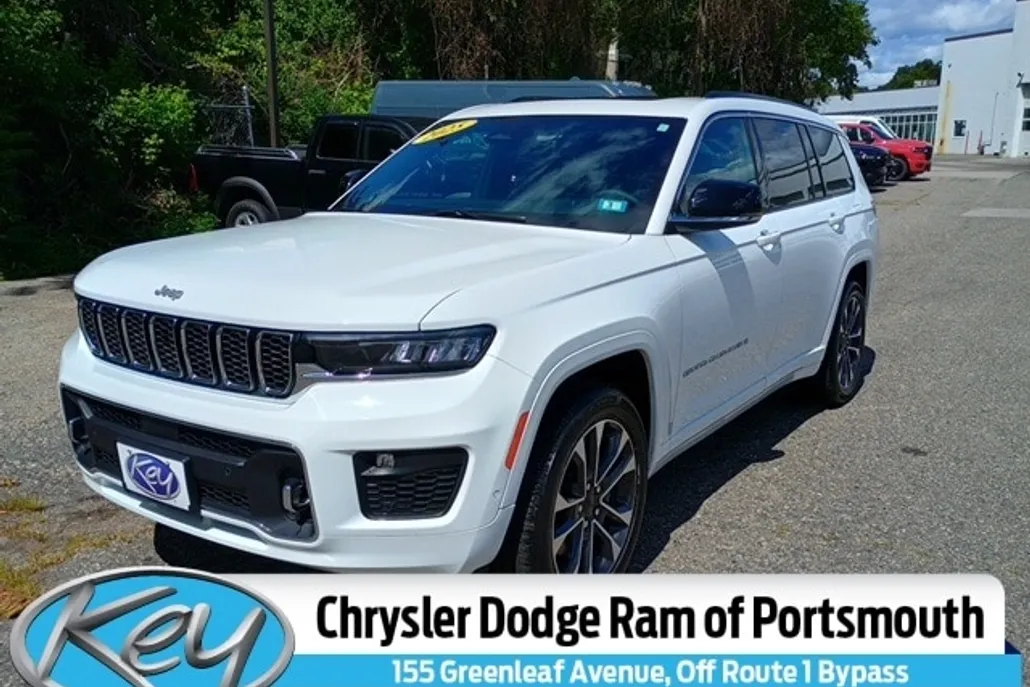 2025 Jeep Grand Cherokee Overland photo 1
