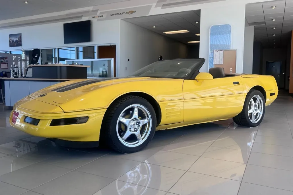 1992 Chevrolet Corvette Base photo 1