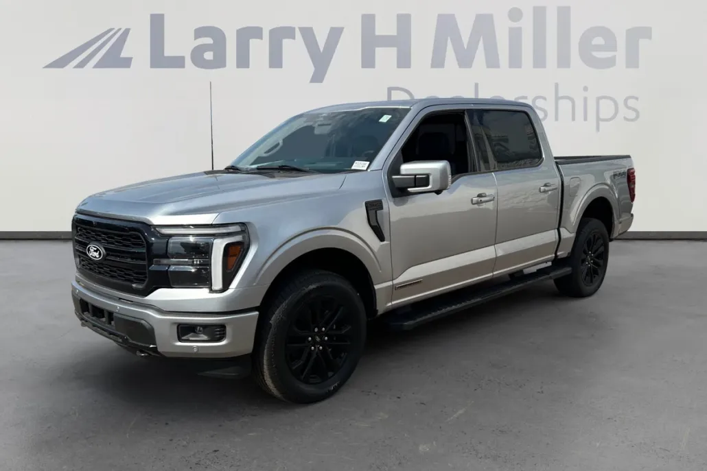 2025 Ford F-150 Lariat photo 1